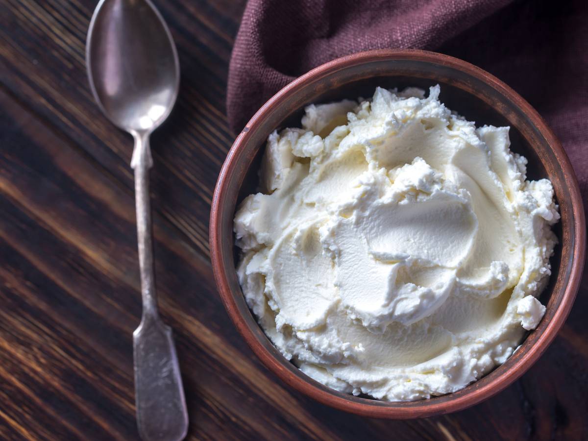 Przepisy z mascarpone na słono. Zaskakujące 10 receptur z mascarpone na słono 1 Serek mascarpone. Obrazek w artykule Przepisy z mascarpone na słono. Zaskakujące 10 receptur z mascarpone na słono