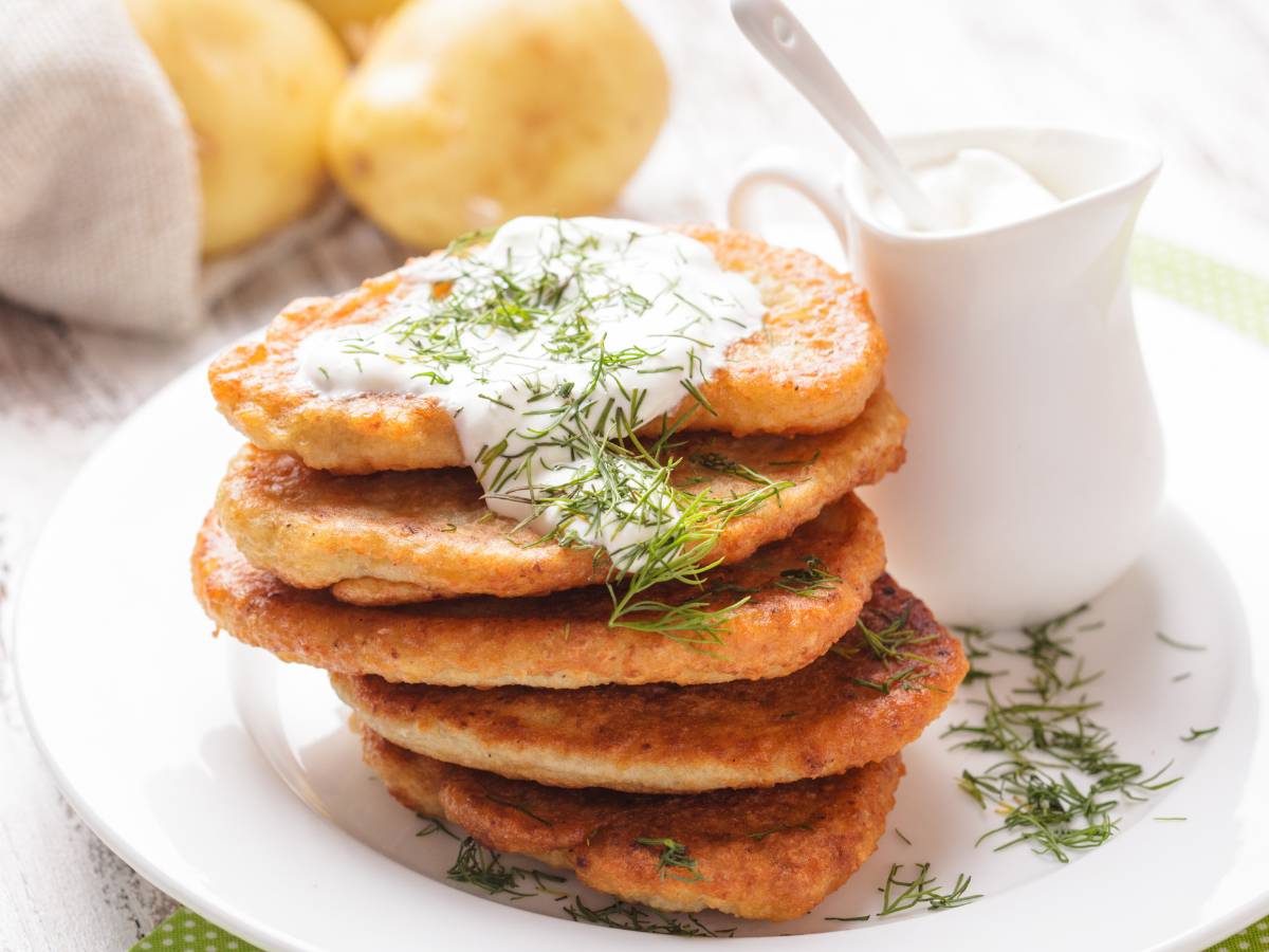 Najlepsze placki na kefirze. Super przepis krok po kroku 1 Placki z kefirem. Obrazek w artykule Najlepsze placki na kefirze. Super przepis krok po kroku