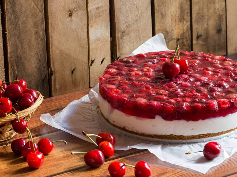 Ciekawa propozycja podania sernika na zimno